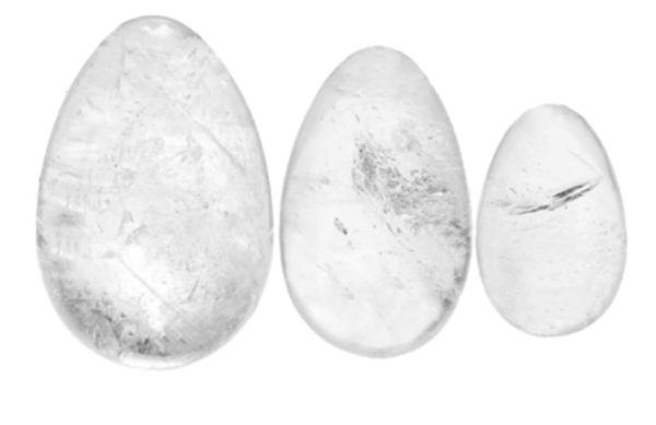 Oeuf de yoni en pierre de cristal de roche